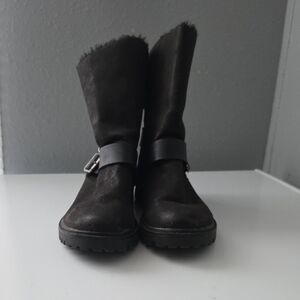 Women's BLOWFISH MALIBU Black Suede Faux-Fur Lined Pull-On Boots With Buckle